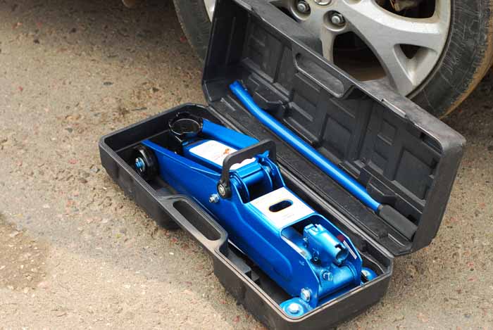 Домкрат гидравлический подкатной PREMIER 2,25 тонны