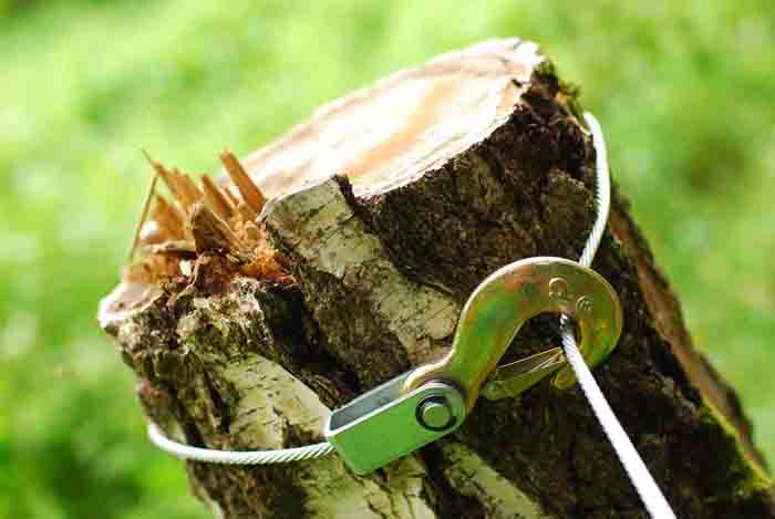 Ручная рычажная автомобильная лебедка HP142D. Лебедка оснащена 2 крюками, и имеет грузоподъемностью 4 тонны