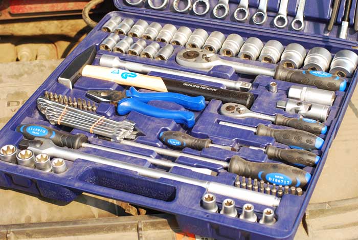 Набор инструментов APELAS 118 предметов 1/2