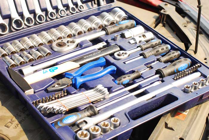 Набор инструментов APELAS 118 предметов 1/2